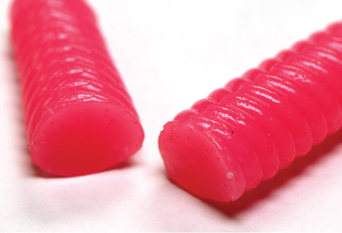 Damiki Leeches Tail 10.2CM (4 inch), 210 (Cream White), 12buc/plic - imagine 3