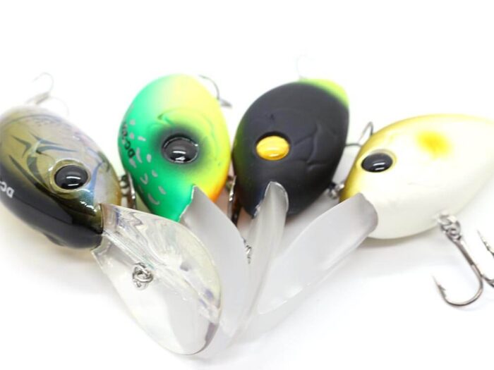 Damiki DC-200 5.5CM, 14gr (Floating), 236H (Black Gold Holo) - imagine 7